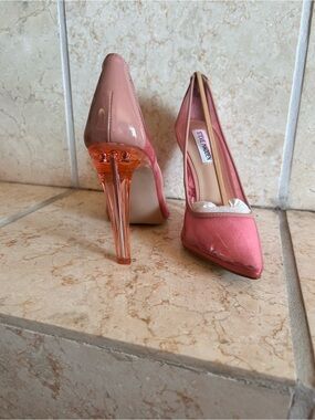 Steve Madden Rose Pink Pointed Toe Stiletto Pumps with Translucent Pink Heel